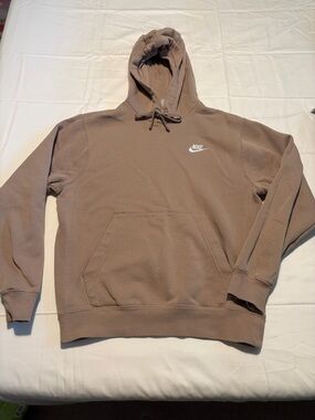 Nike Men's Hoodie in Taupe Brown